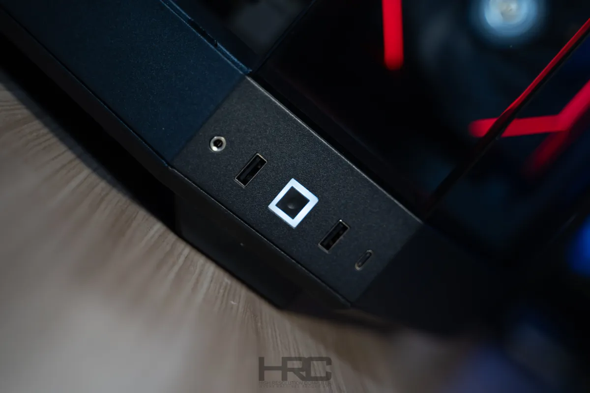 HYTE Y60 BLACK – PARKIN – FINALE-1006