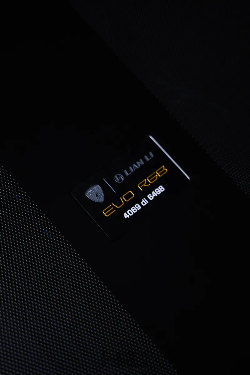 LIAN LI O11 EVO LAMBO 001 – MEAW-1077